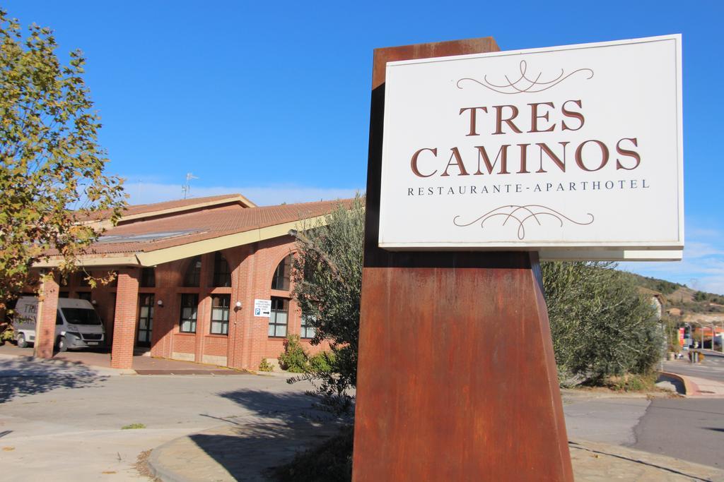 Aparthotel Tres Caminos El Grado Ngoại thất bức ảnh
